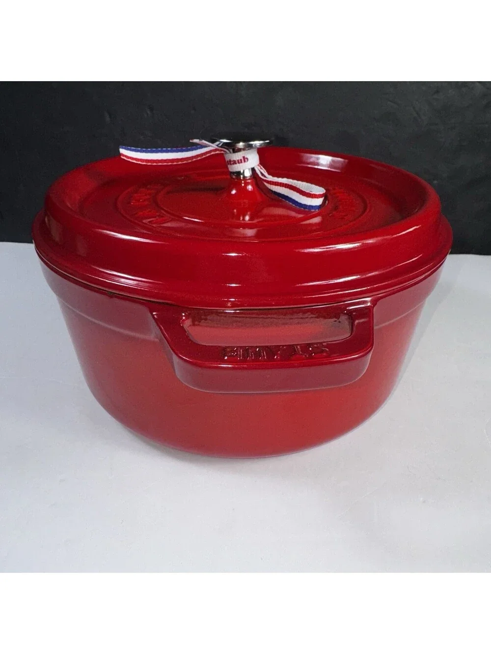 Staub brand new